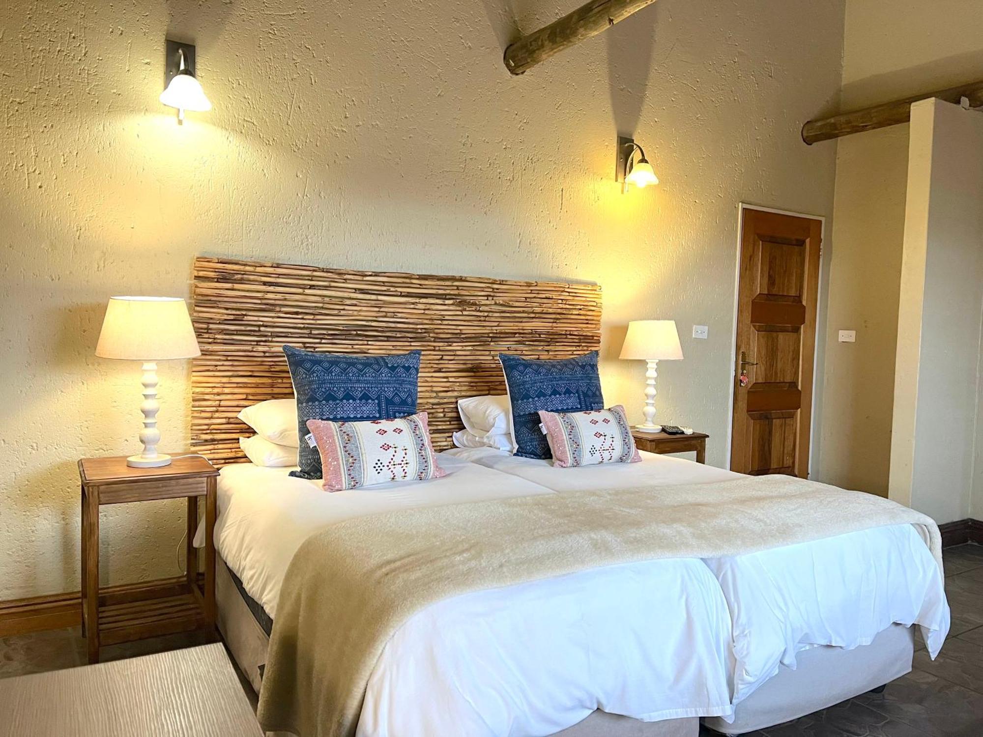 Safari Club Guest Lodge Or Tambo International Airport ケンプトンパーク エクステリア 写真